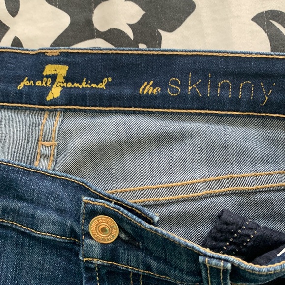 7 For All Mankind Skinny Jeans. Size 29 - Picture 3 of 4